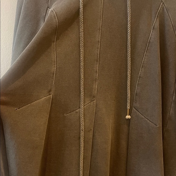 ANTHROPOLOGIE PILCRO AND THE LETTERPRESS Flynn gray Seamed Hoodie. Size S - Picture 5 of 9